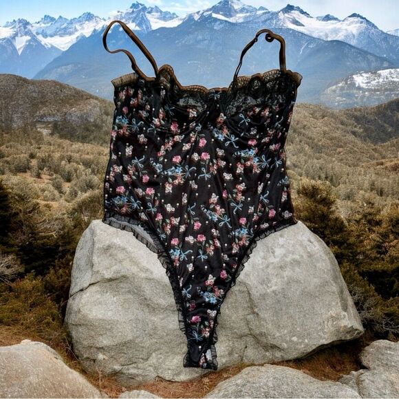 Bodysuit Teddy Black/Multi Color Floral Print Lace With Underwire Size L NWOT - Picture 13 of 14